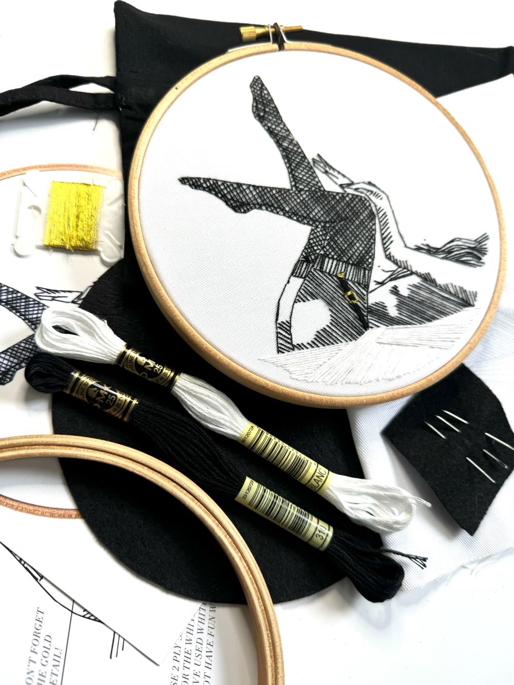 Embroidery Kit - Samantha / Beginners Embroidery Kit